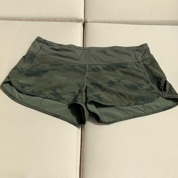 lululemon athletica Green Camo Athletic Shorts - Picture 1 of 6